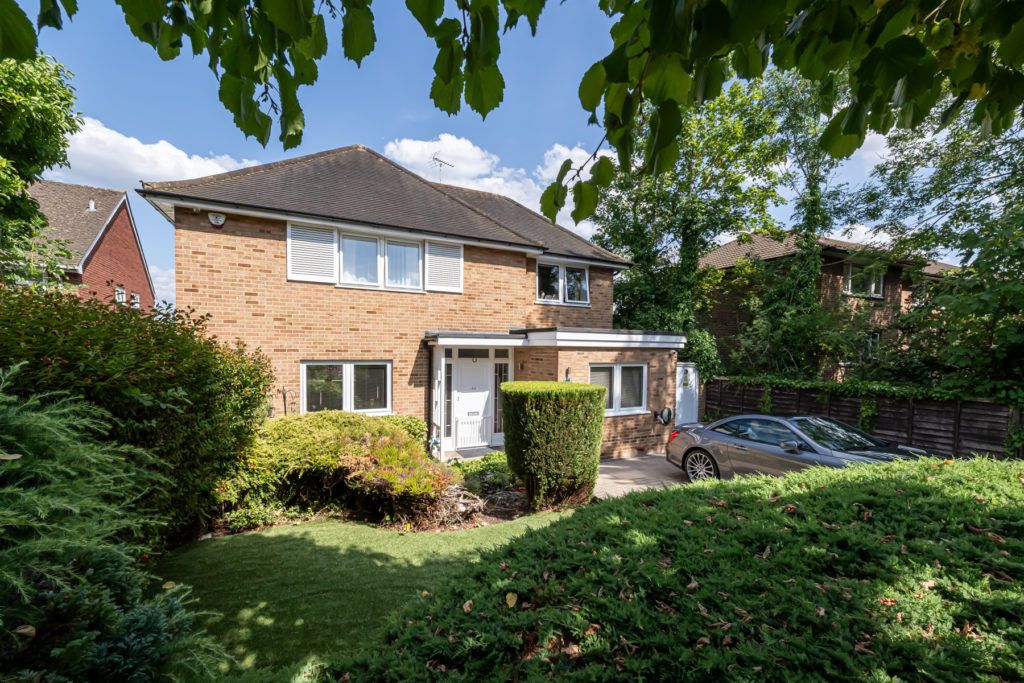 Property photo 1 of 27