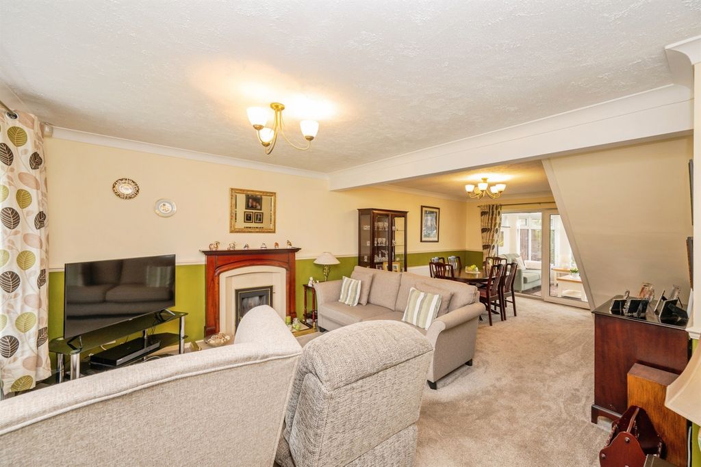 Property photo 3 of 19