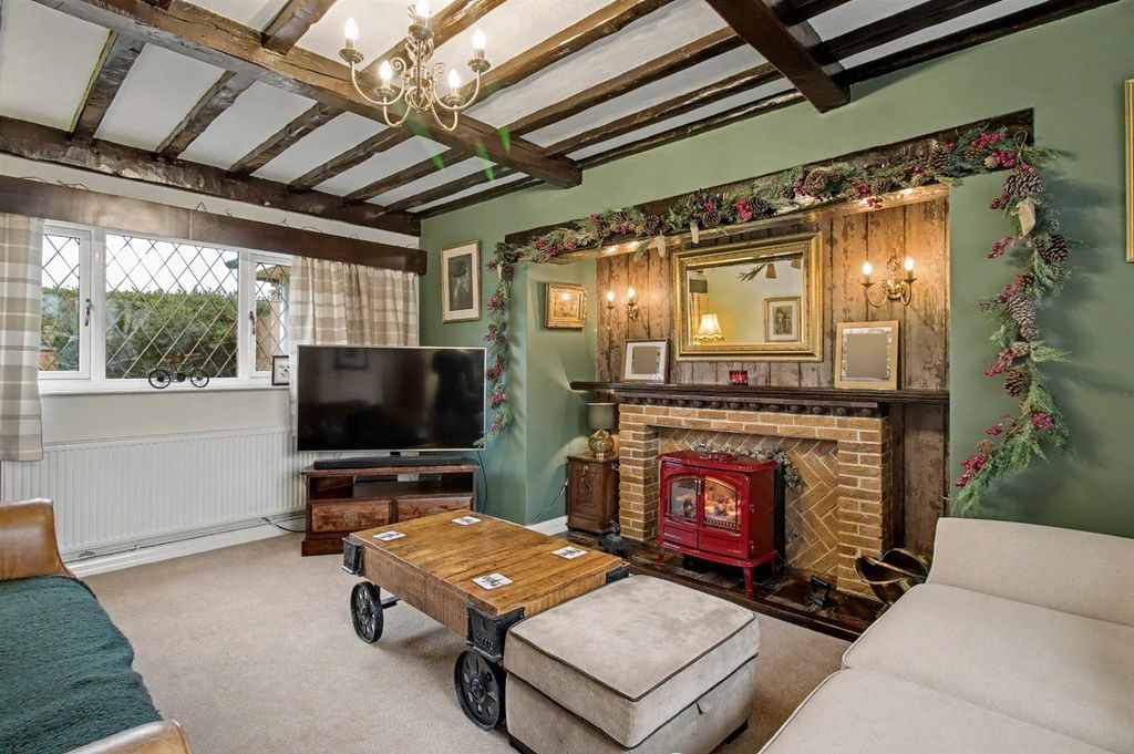 Property photo 3 of 55 Lounge