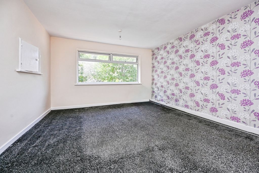 Property photo 2 of 12 Pbox-Img.Jpg