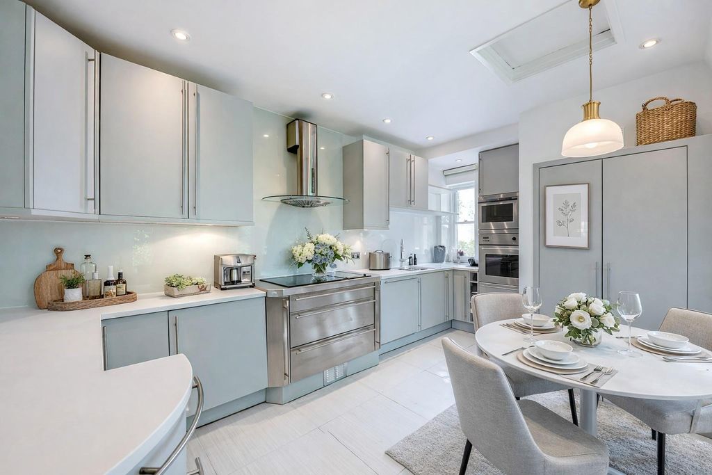 Property photo 3 of 13 New Kitch With Virtual Staging.Jpg