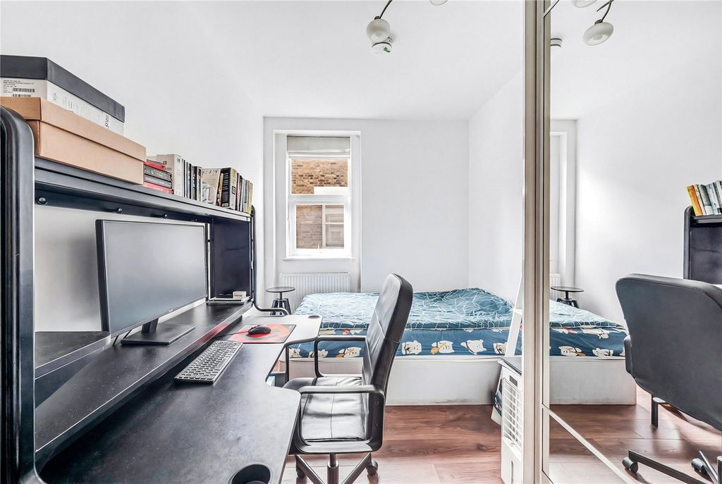 Property photo 3 of 8 Picture No. 02