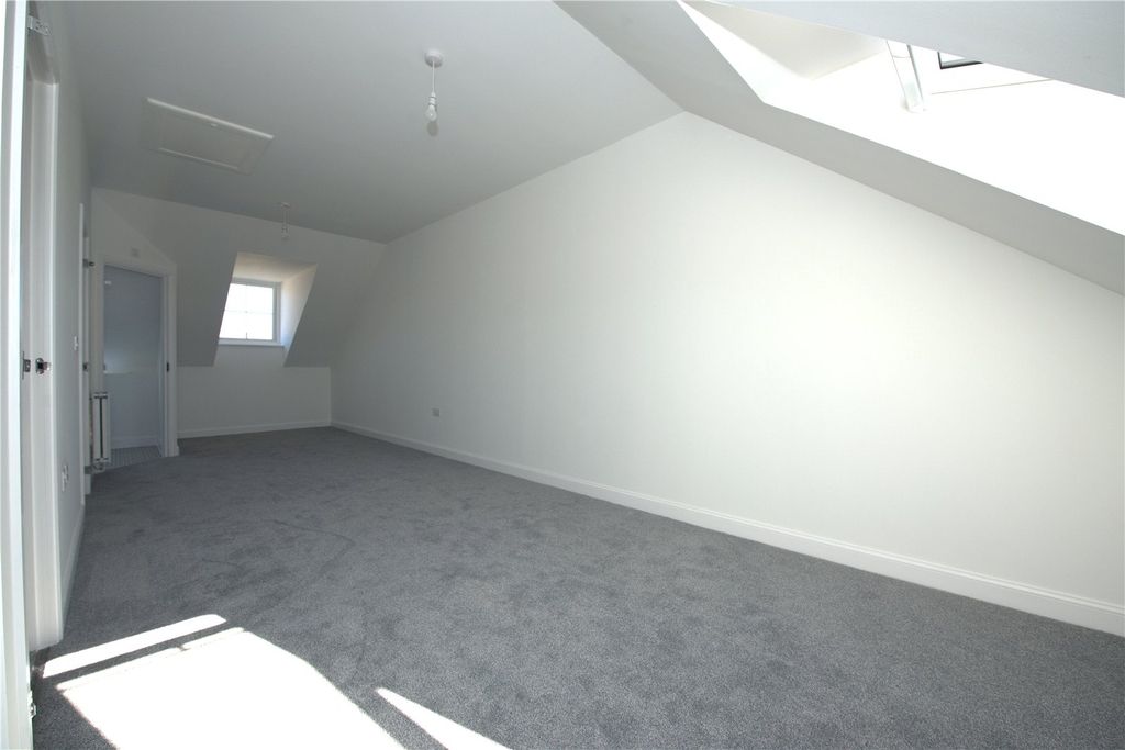 Property photo 1 of 11 Picture No. 06