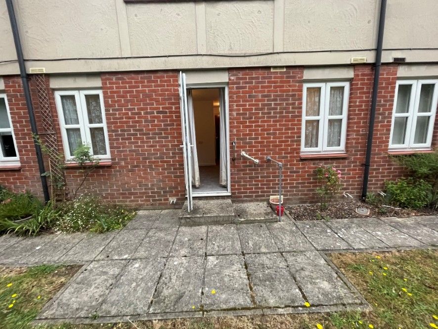 Property photo 3 of 15