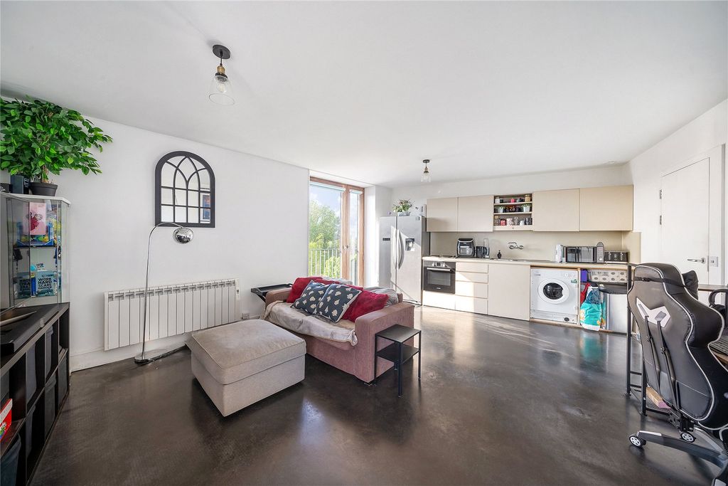 Property photo 1 of 9 Picture No. 04