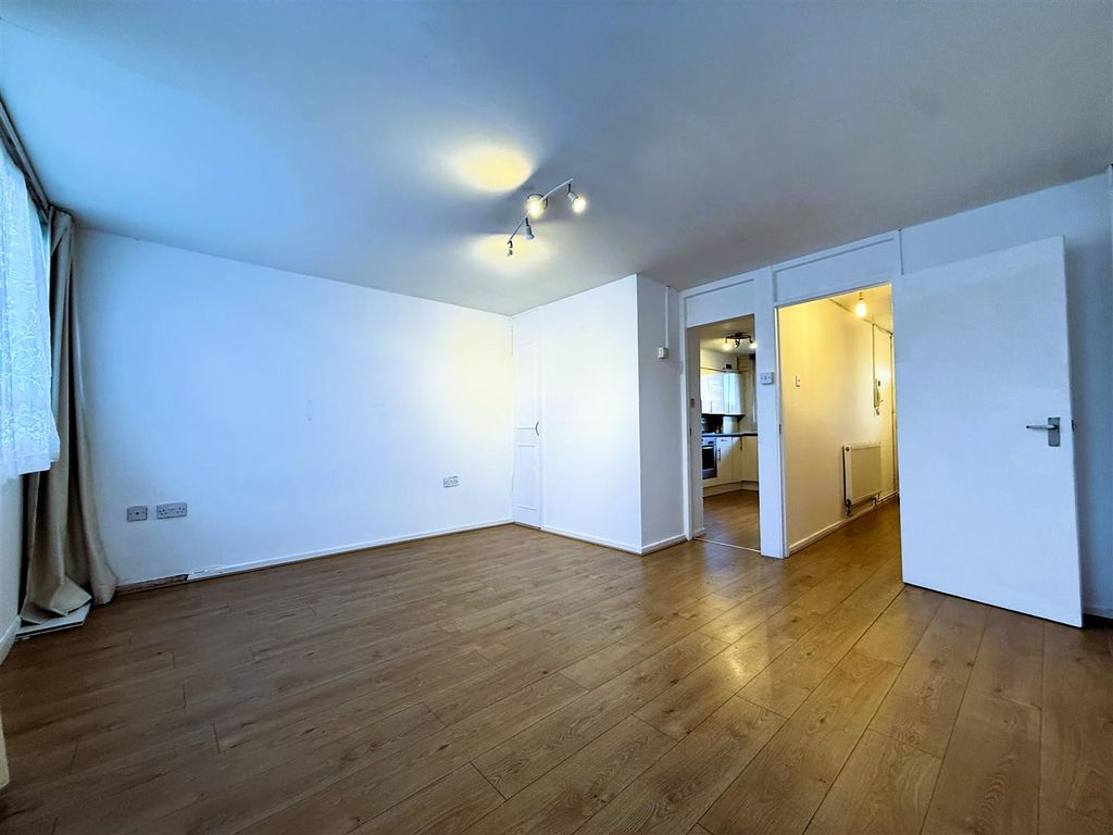 Property photo 2 of 13 Img_5260.Jpg