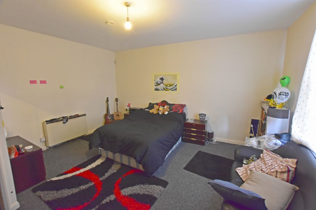 Property photo 3 of 3