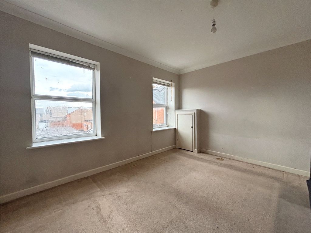 Property photo 3 of 12 Picture No. 08
