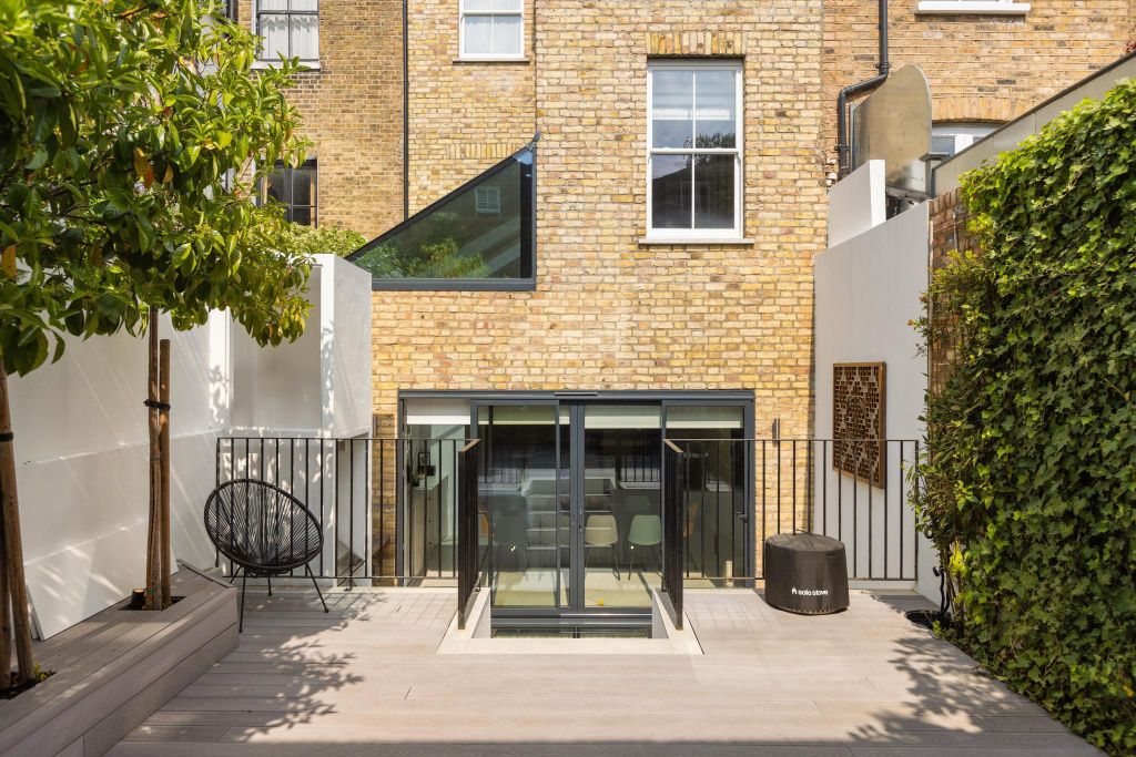 Property photo 3 of 14 Image