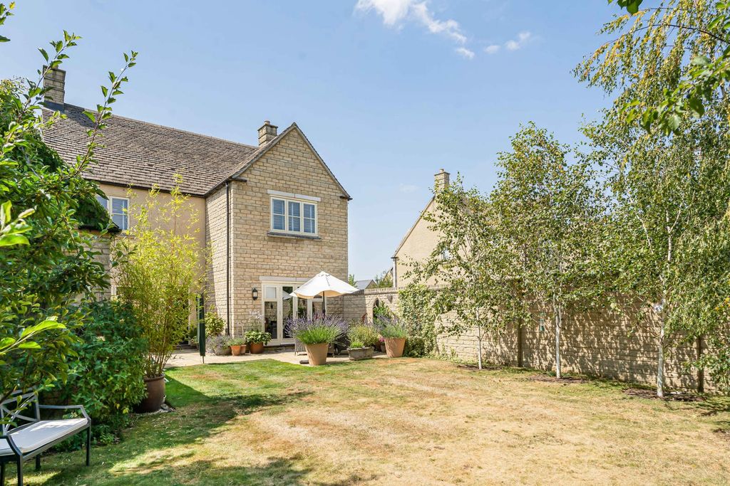 Property photo 2 of 31 Rear External