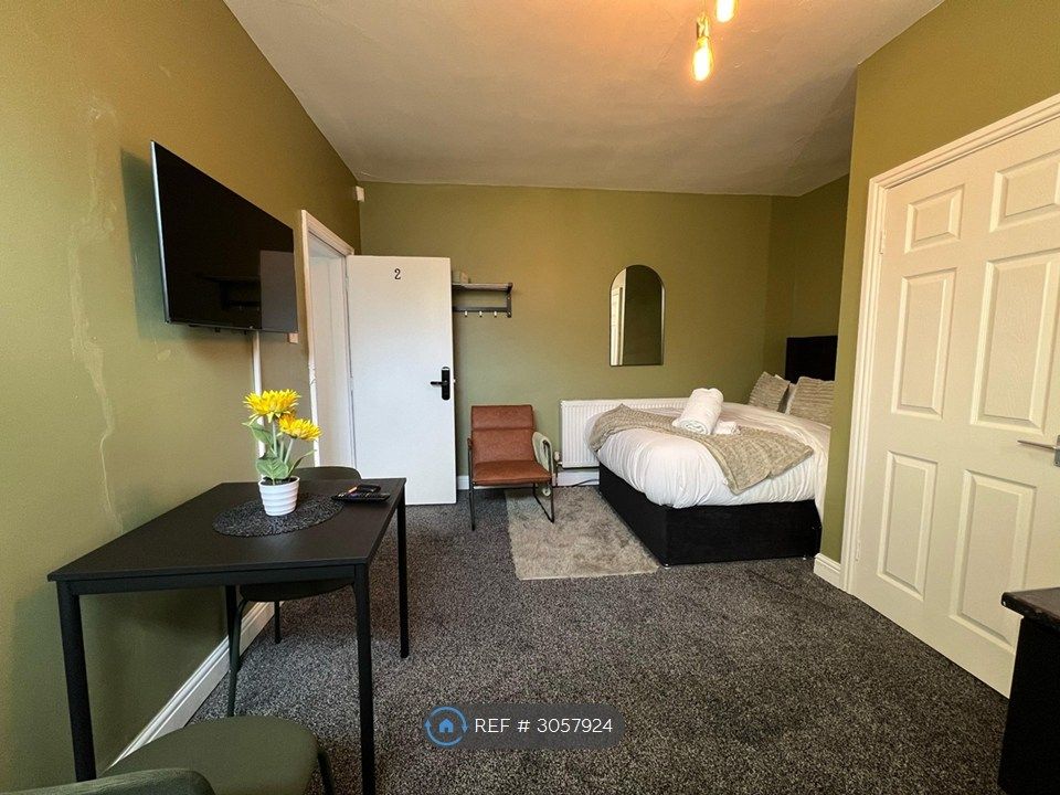 Property photo 2 of 30