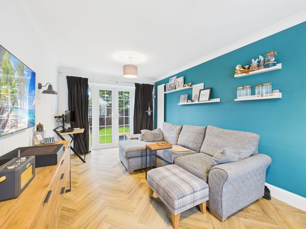 Property photo 2 of 14 Living Room