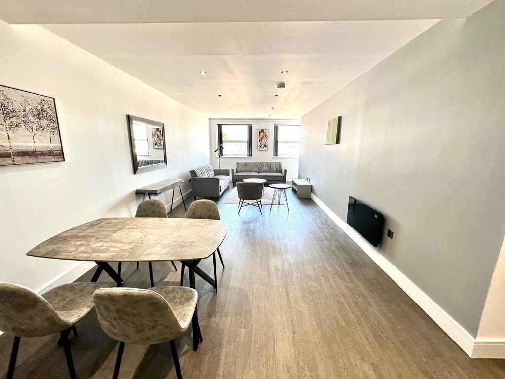 Property photo 3 of 12