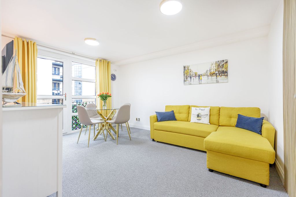 Property photo 3 of 26