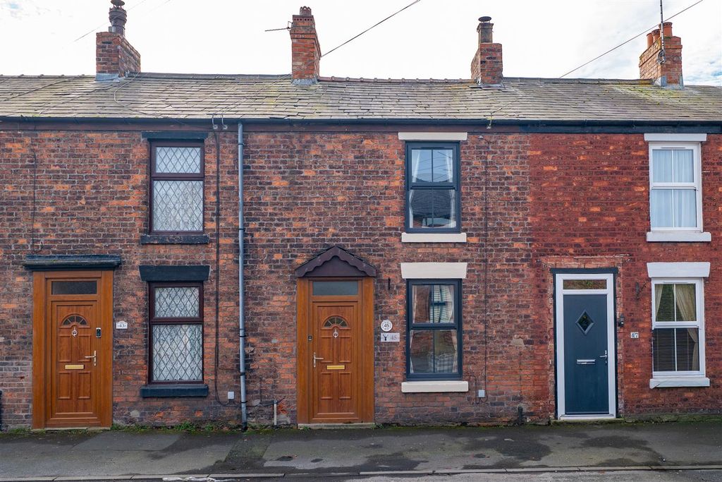 Property photo 1 of 17 Front External