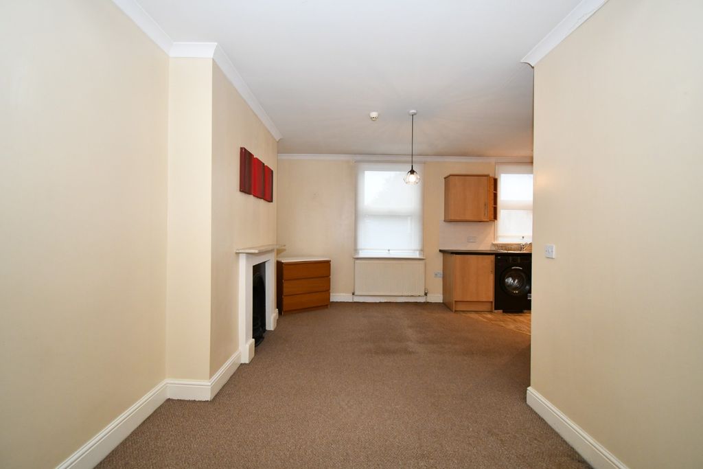 Property photo 3 of 9 3928994