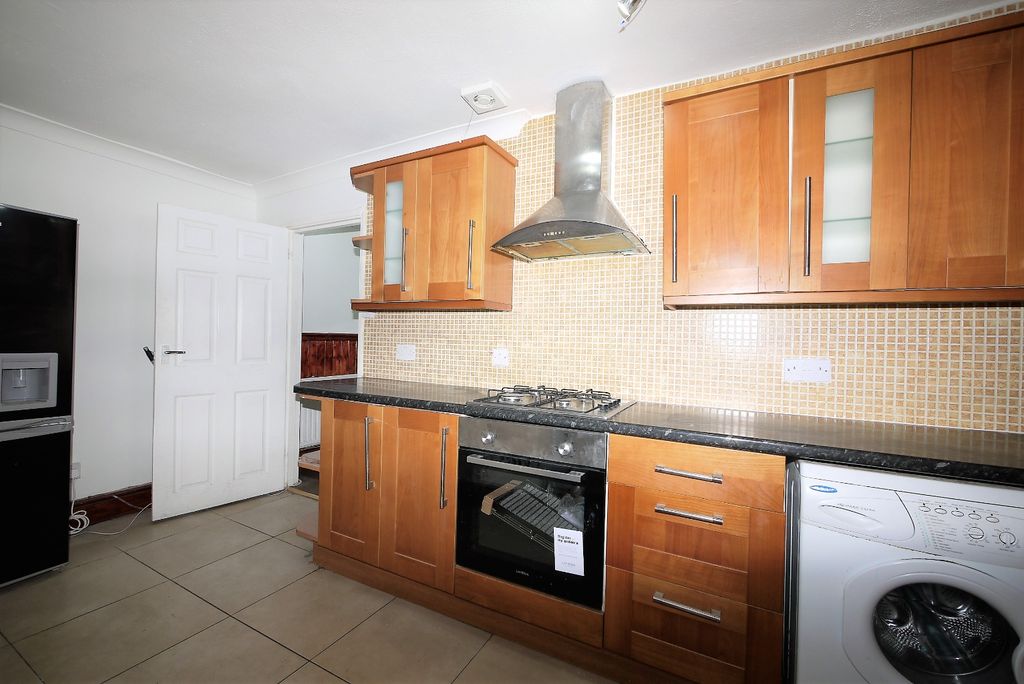 Property photo 3 of 7 5175392