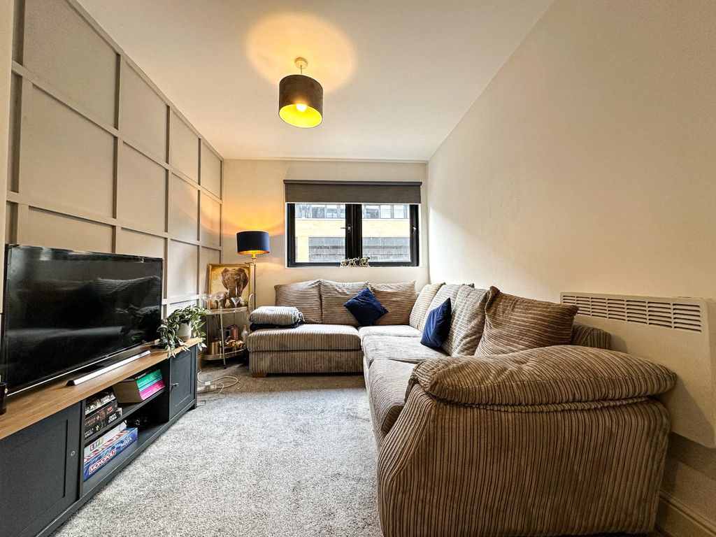 Property photo 3 of 15 4110725