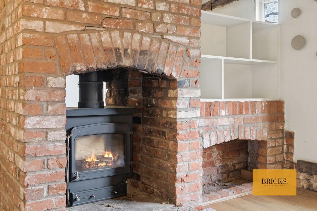 Property photo 3 of 27