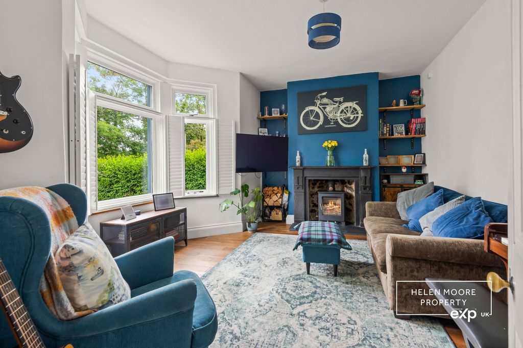 Property photo 2 of 10