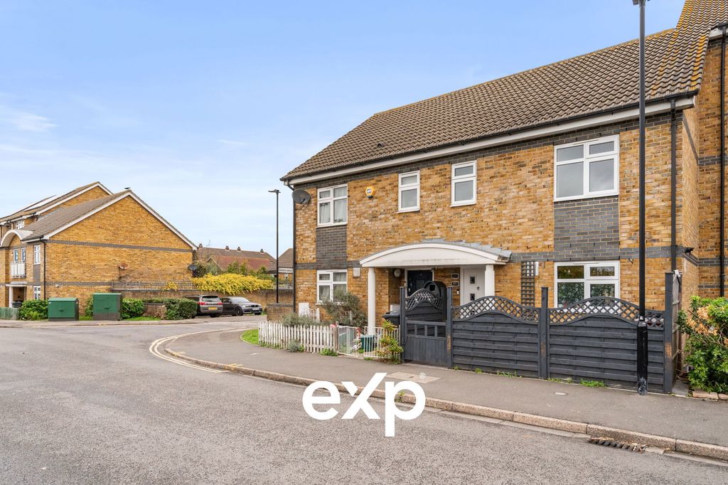 Property photo 2 of 21