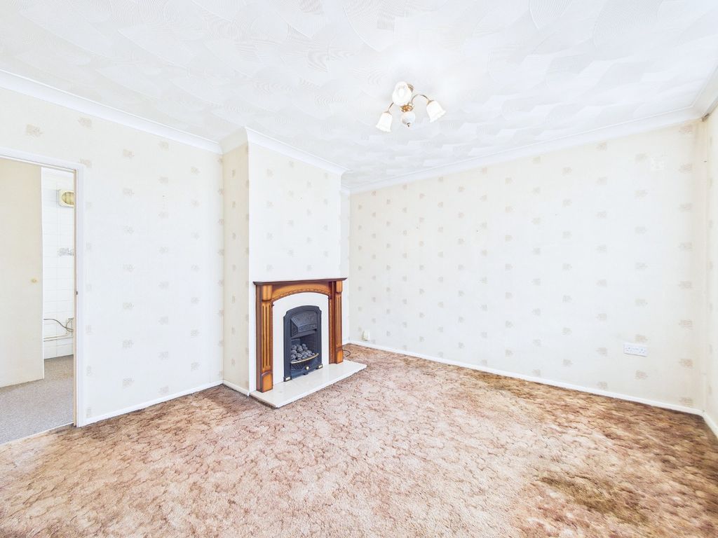 Property photo 2 of 18 5266382