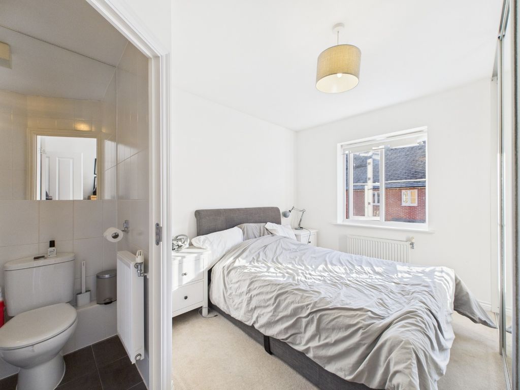 Property photo 3 of 11 4674053