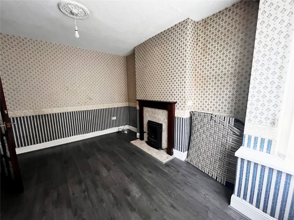 Property photo 3 of 22 Picture No. 15