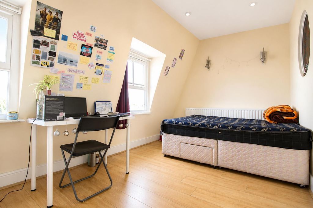 Property photo 2 of 5 2