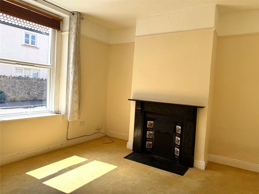Property photo 3 of 17 Picture No. 08
