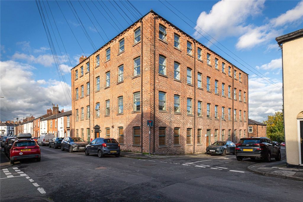 Property photo 1 of 13 Building View