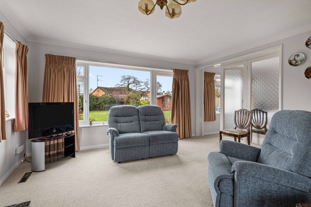 Property photo 2 of 25