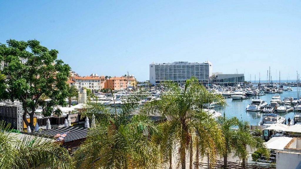 Property photo 3 of 18