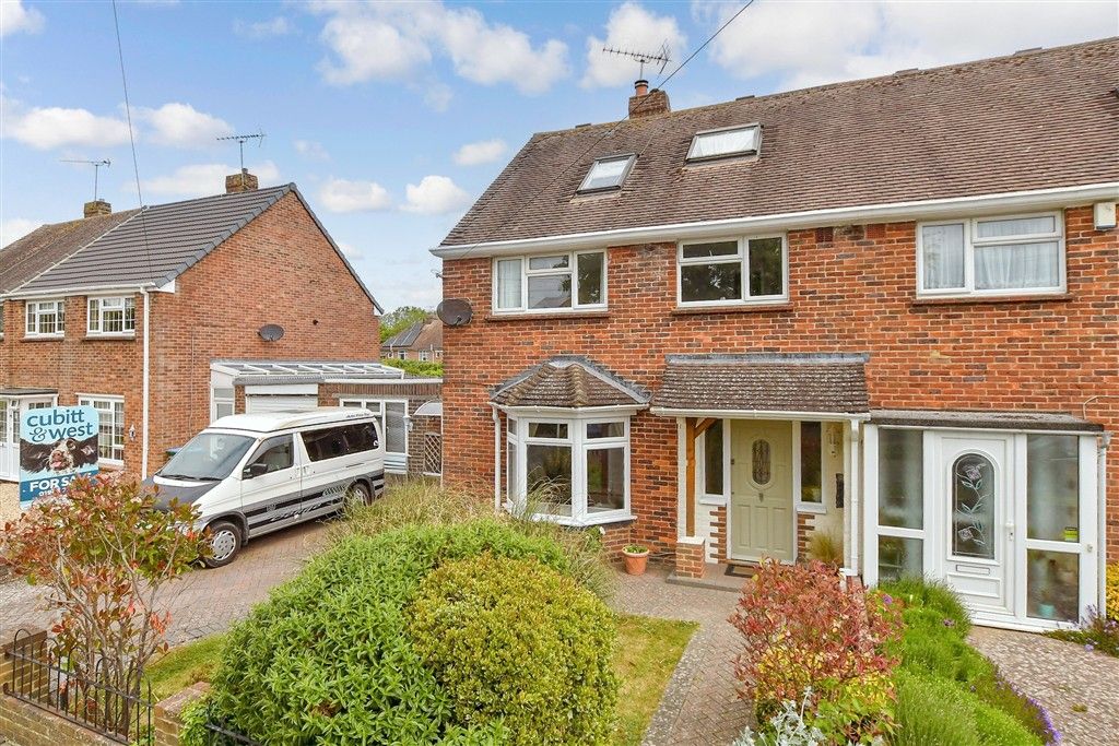 Property photo 1 of 18 External Web 2