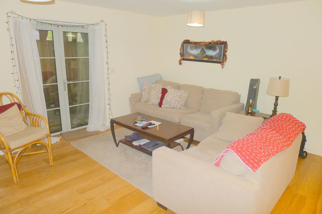 Property photo 2 of 10 Photo 02
