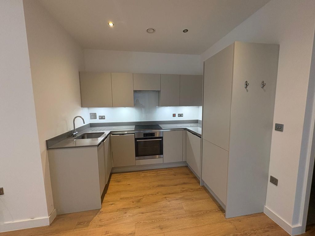 Property photo 2 of 5