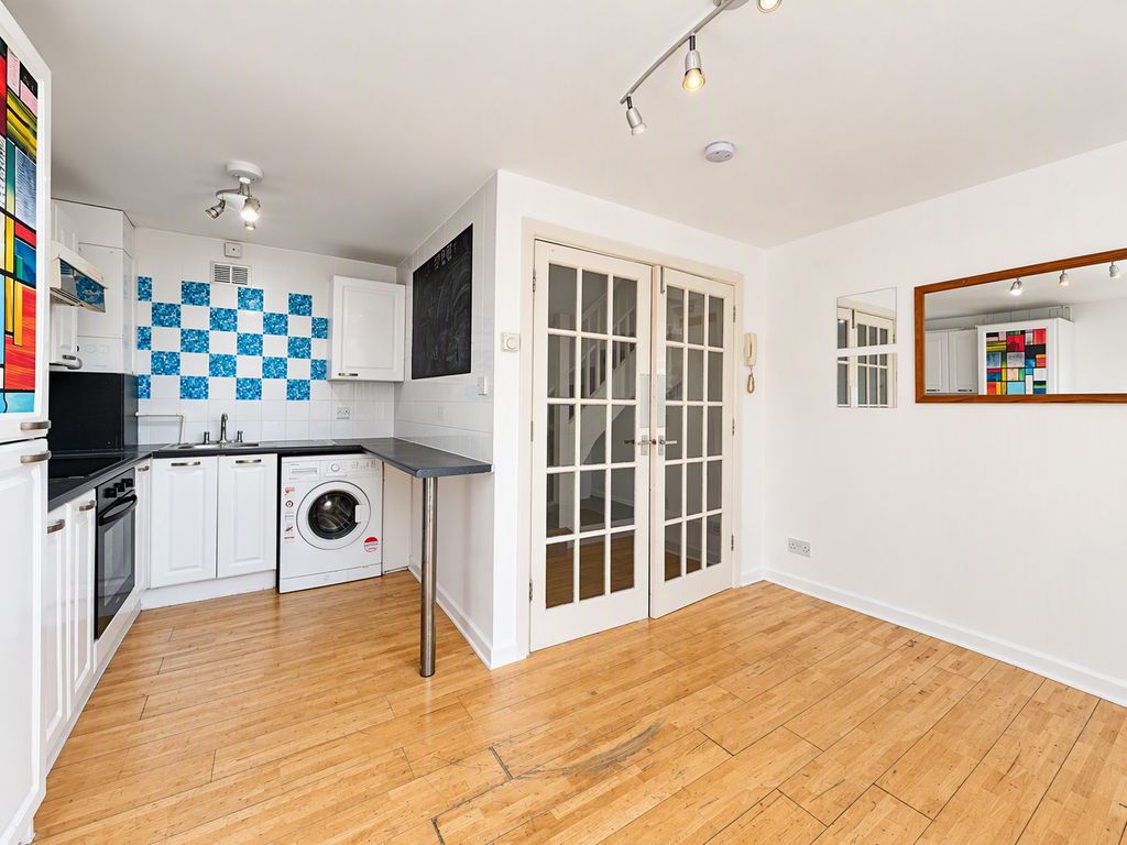 Property photo 3 of 5