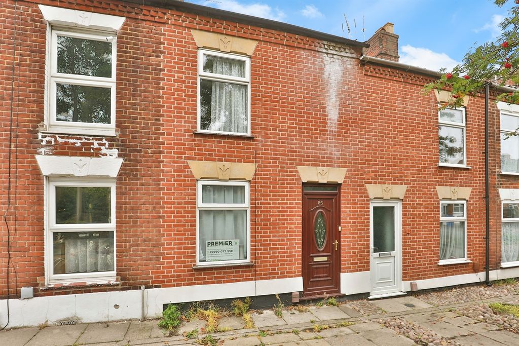 Property photo 1 of 17