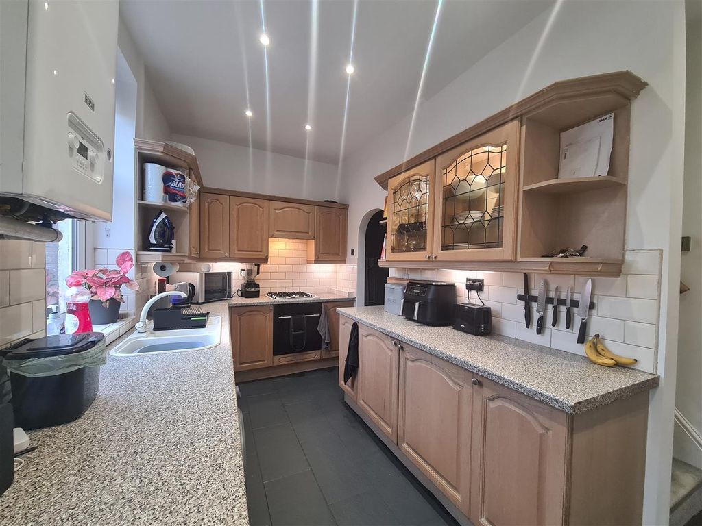 Property photo 3 of 8 20251016_092554.Jpg