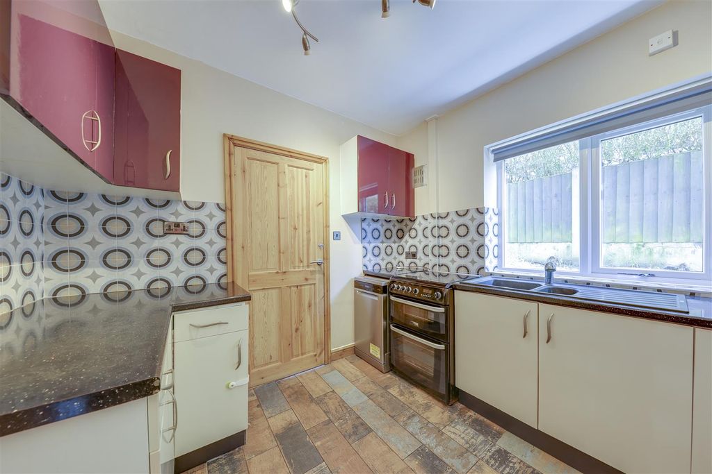 Property photo 2 of 26 Kitchen