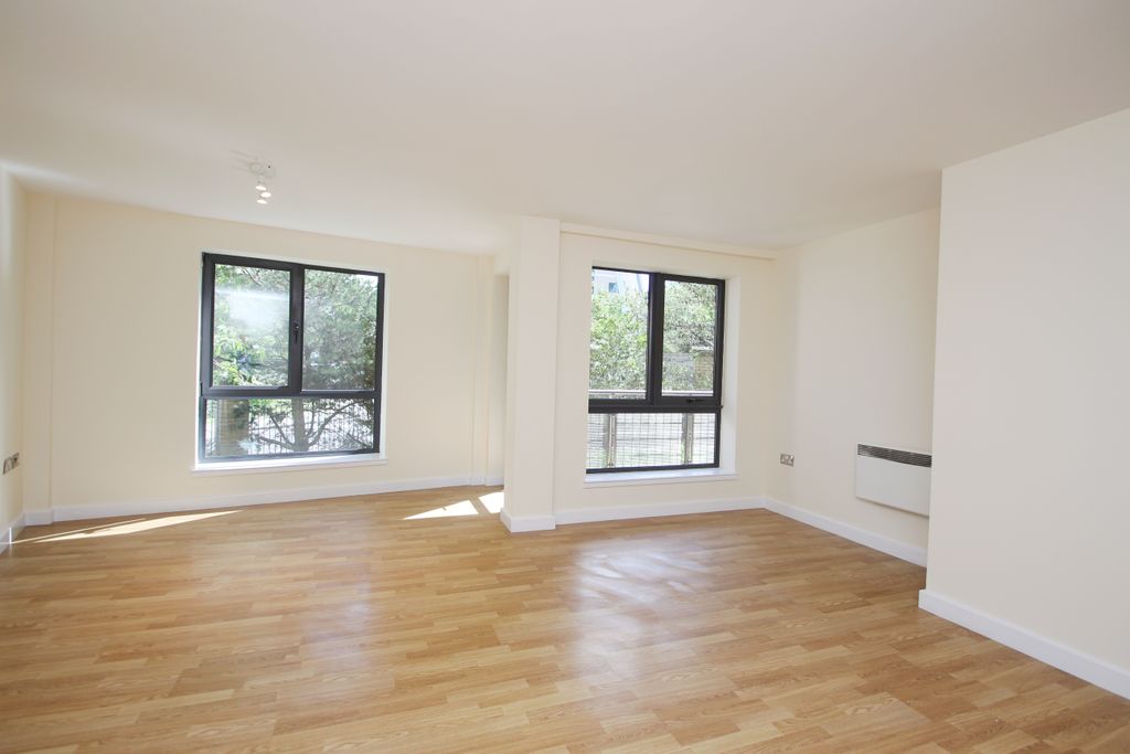 Property photo 3 of 20