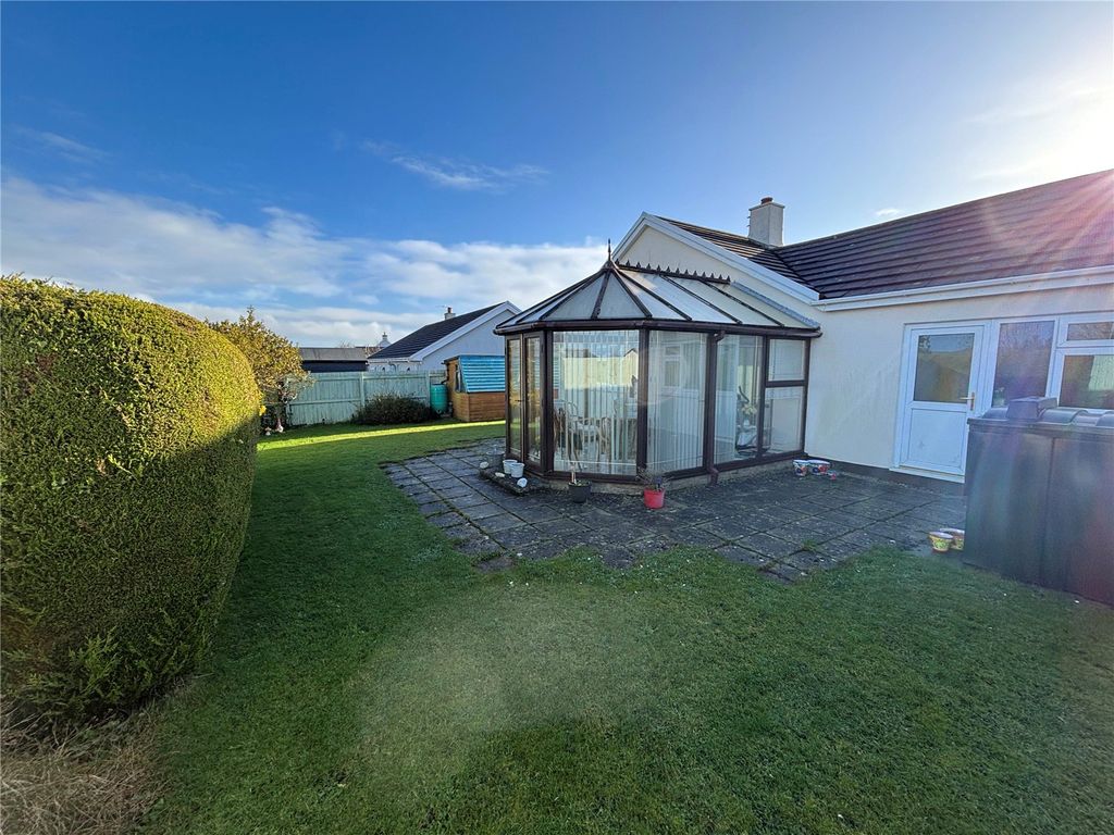 Property photo 3 of 23 Picture No. 11