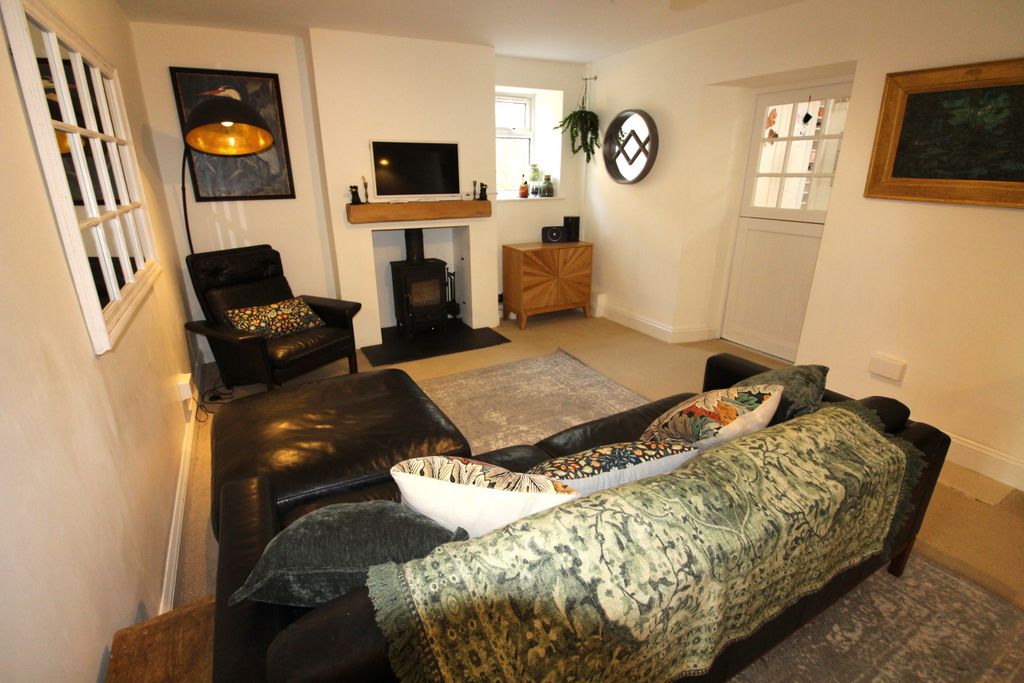 Additional image 10 of 3 bed semi-detached house for saleThe Leys, Chipping Norton OX7