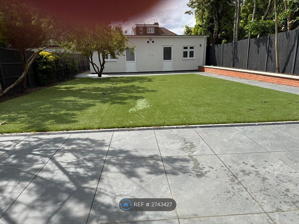 Property photo 2 of 24