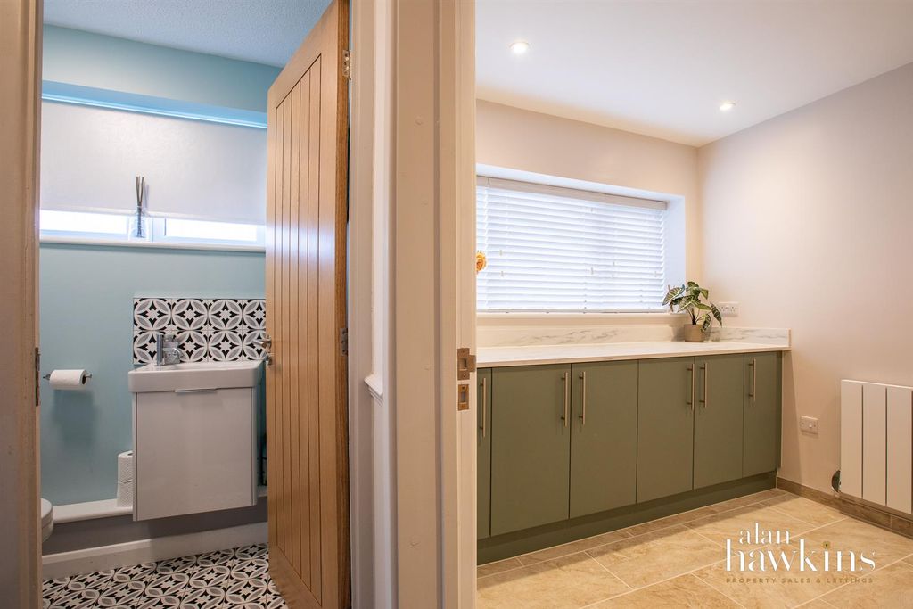 Property photo 3 of 20 3470-01.Jpg