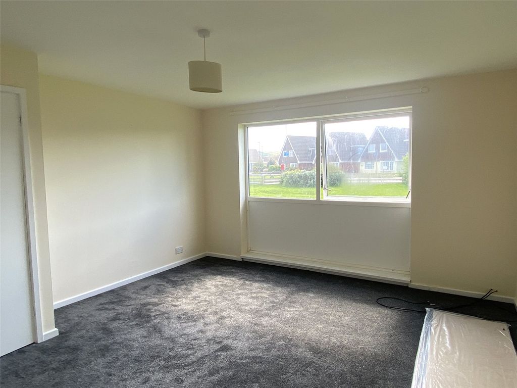 Property photo 3 of 6 Picture No. 04