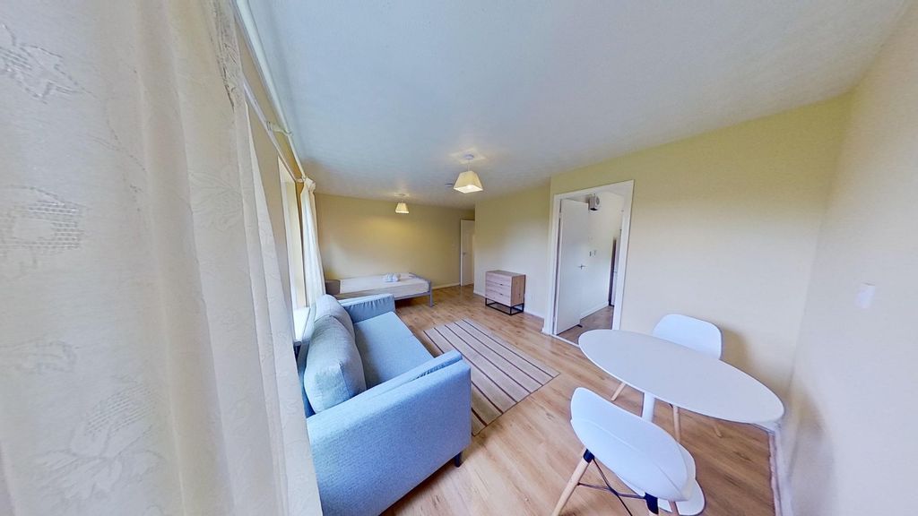 Property photo 3 of 7 Picture No. 07