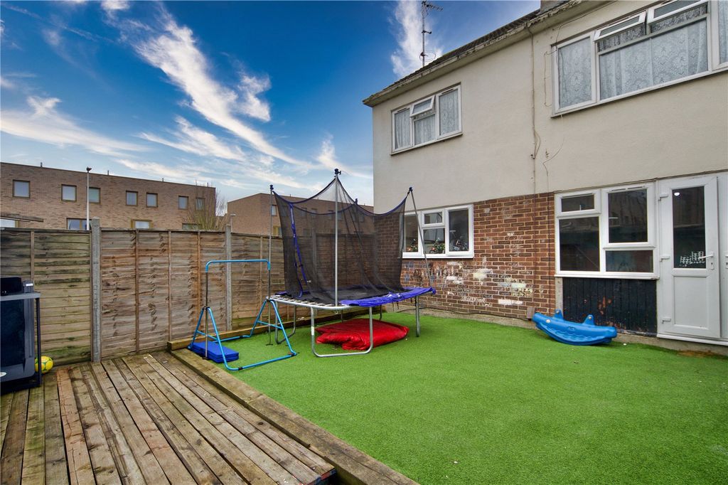 Property photo 2 of 13 Picture No. 05