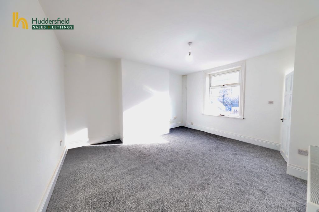 Property photo 2 of 12 Living Room.1