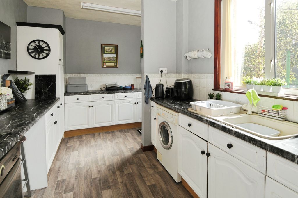 Property photo 2 of 15 Photography